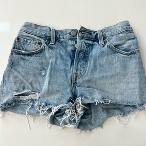 Levi’s cutoff shorts